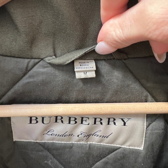 Burberry Quilted Shell Coat - Picture 5 of 6